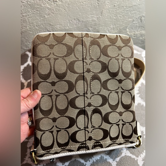 Coach Tan Crossbody Bag - Picture 6 of 15